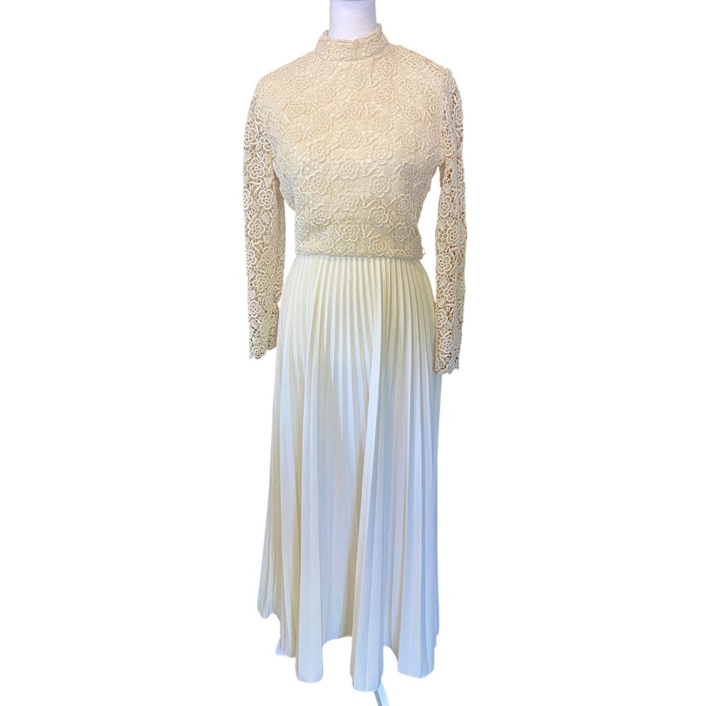 Vintage Maxi Dress Floral Lace Mock Neck Pleated Cream Prairie 70s Wedding Gown